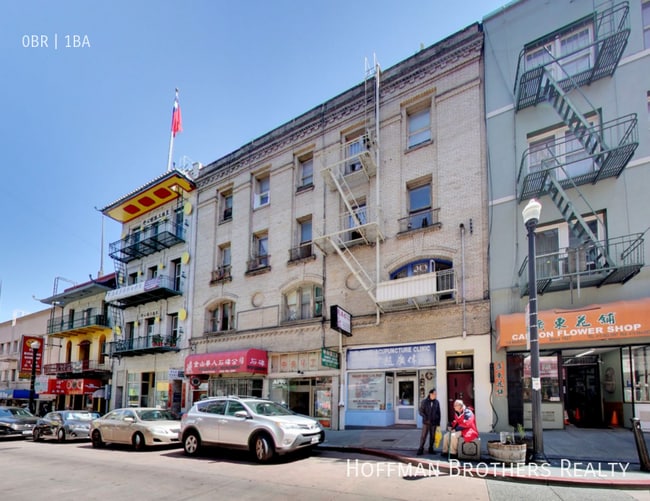 Foto del edificio - 124 Waverly Pl