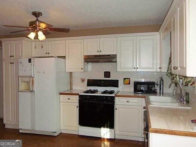 Foto del edificio - 2603 Lone Oak Trail