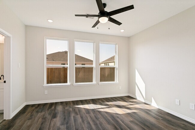 Master Bedroom - Trail Creek Village