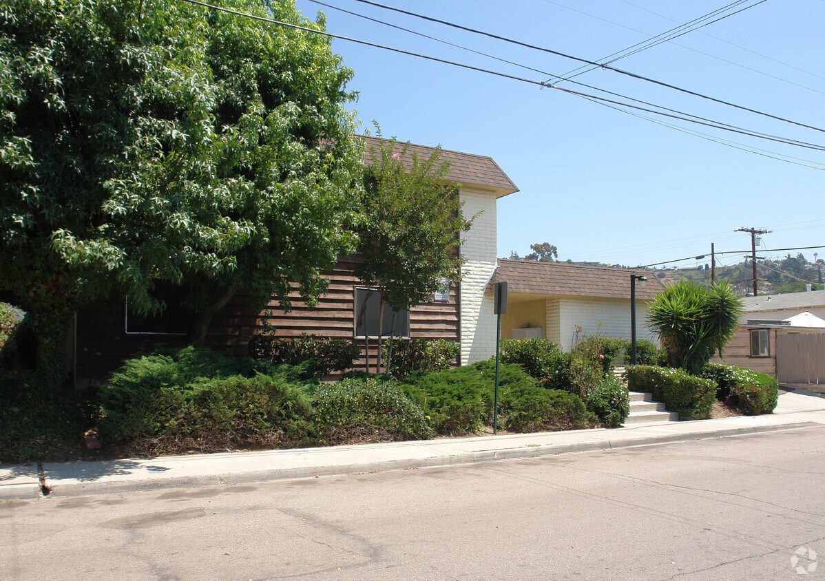 Foto del edificio - 4349 Rosebud Ln