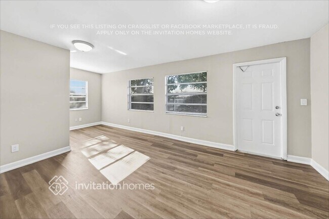 Foto del edificio - 3930 30th Ave N