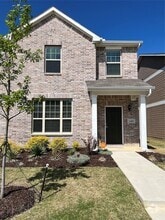 Building Photo - 2400 Greystone Dr