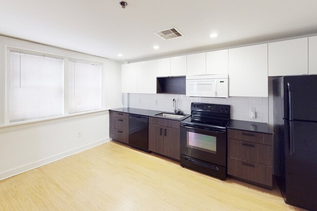 Interior Photo - Ambassador