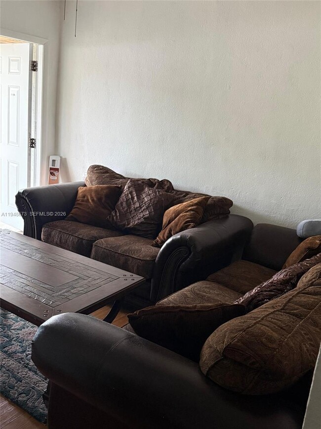 Building Photo - 2247 Simms St