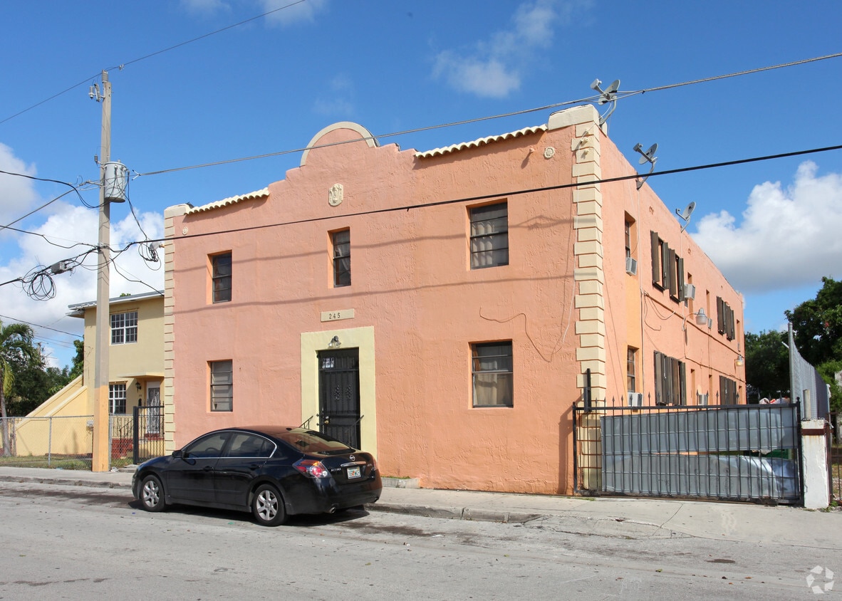Primary Photo - 245 NW 32nd St