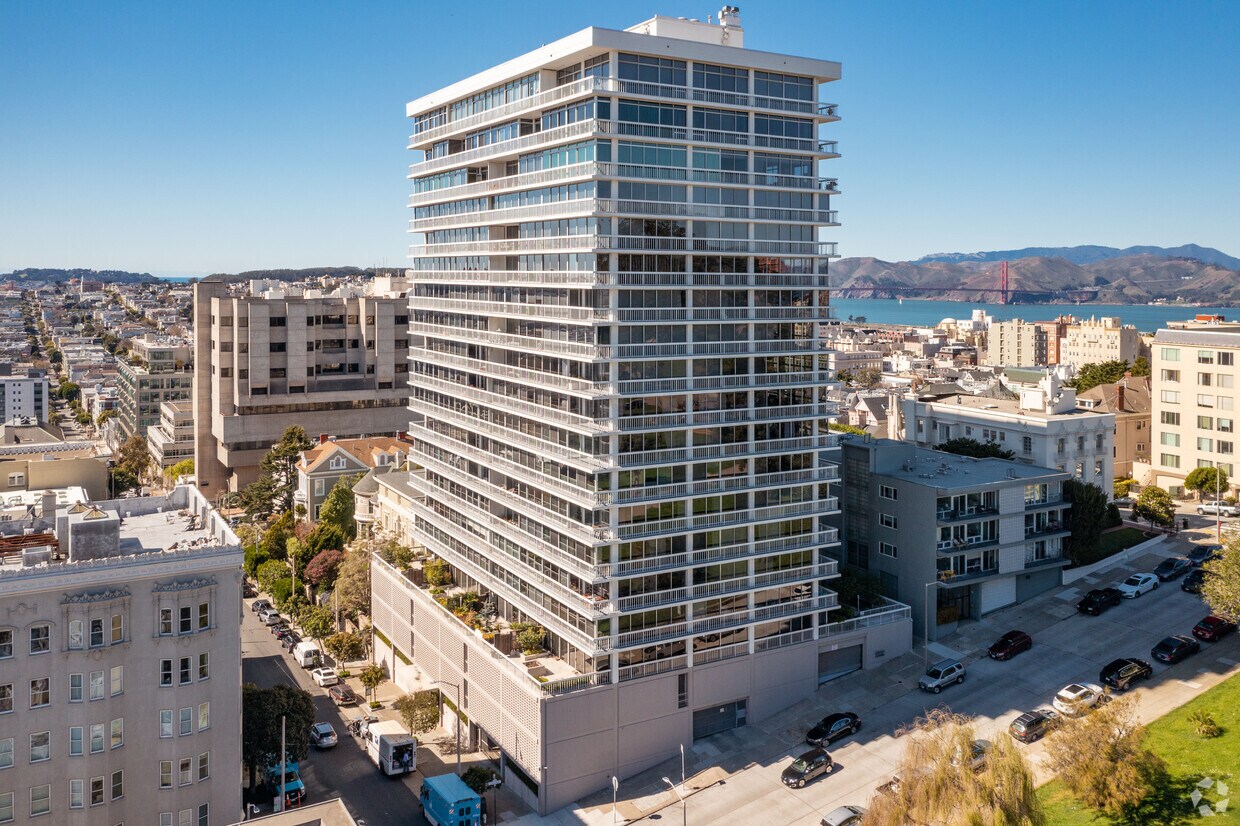 Foto principal - Pacific Heights Towers