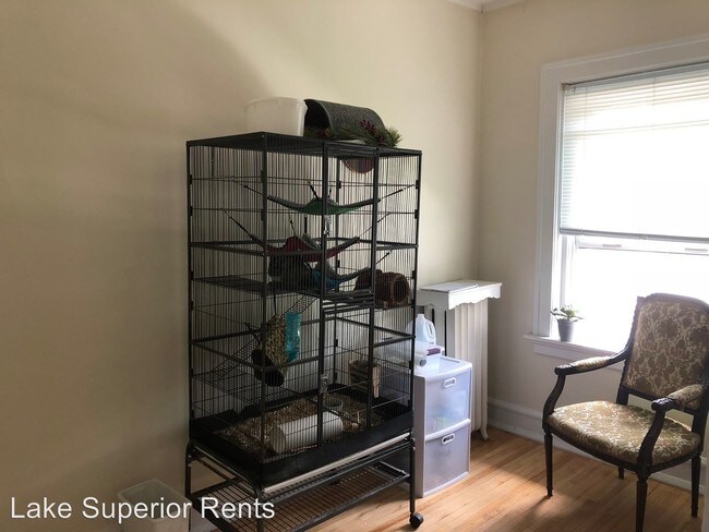 Building Photo - 1930 E 4th St