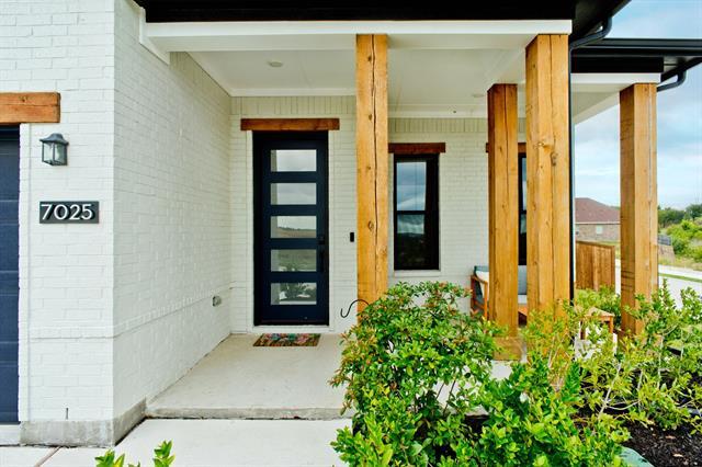 Building Photo - 7025 Talon Dr