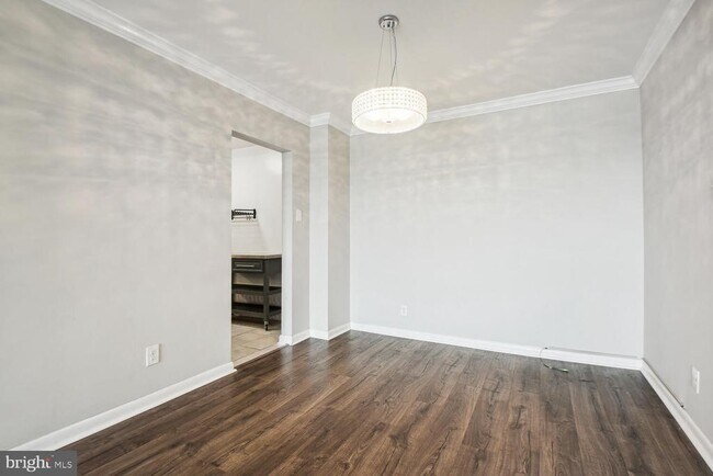 Foto del edificio - 5101 River Rd