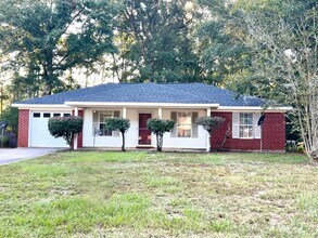 Building Photo - 2840 Ironwood Dr