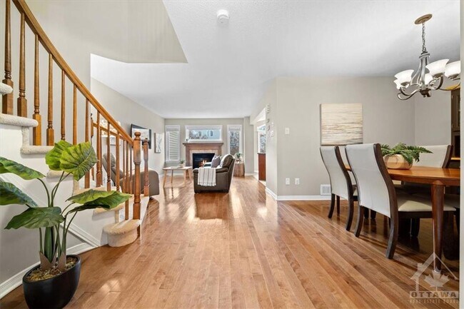 Photo du bâtiment - 3 bedroom 2.5 bathroom townhouse
