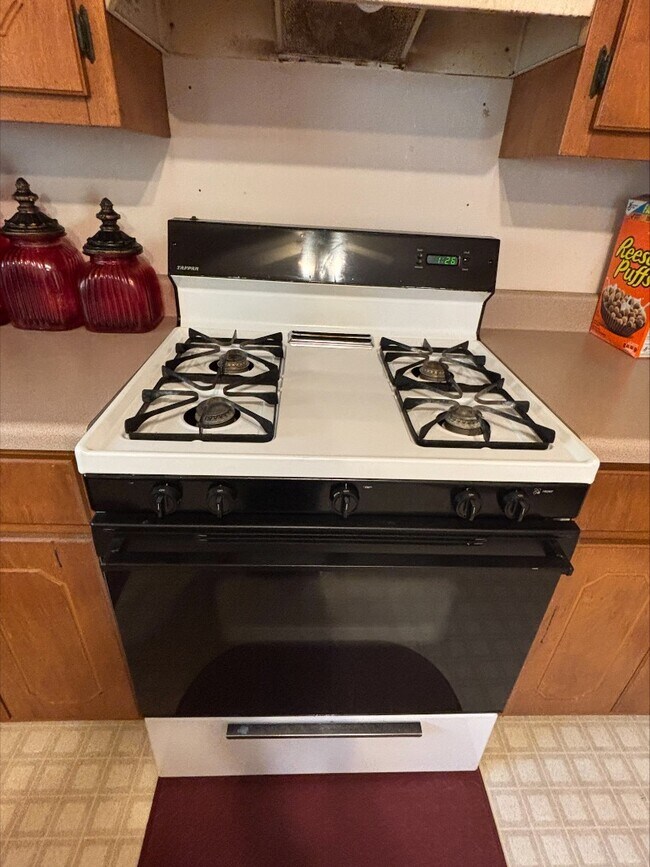 Foto del edificio - 131 Center St