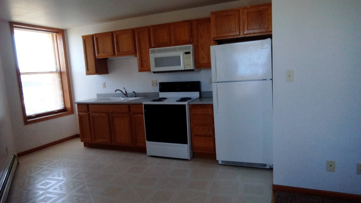 Kitchen - 248 Main E St