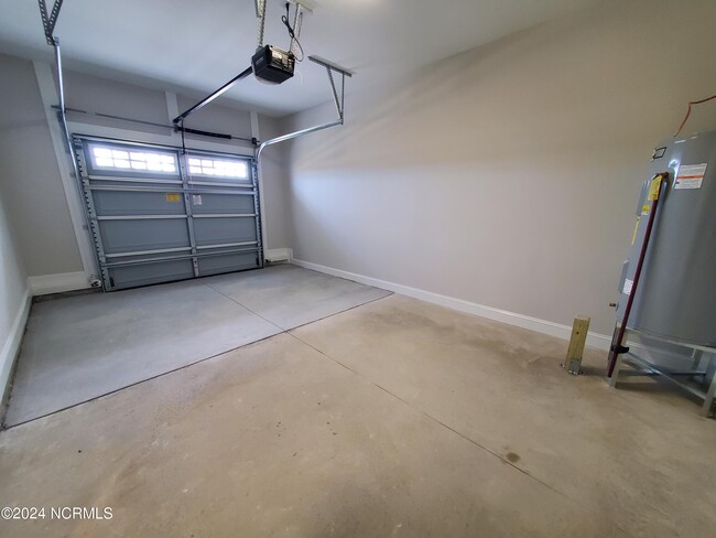 Building Photo - 2124 S Kali Ln