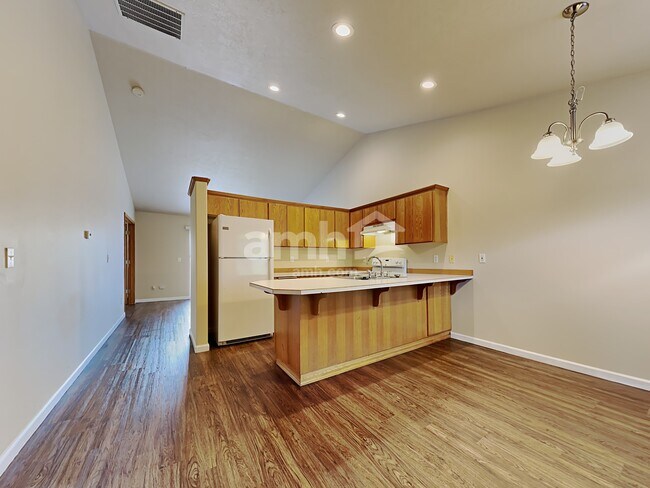 Foto del edificio - 641 NW Meadows Dr