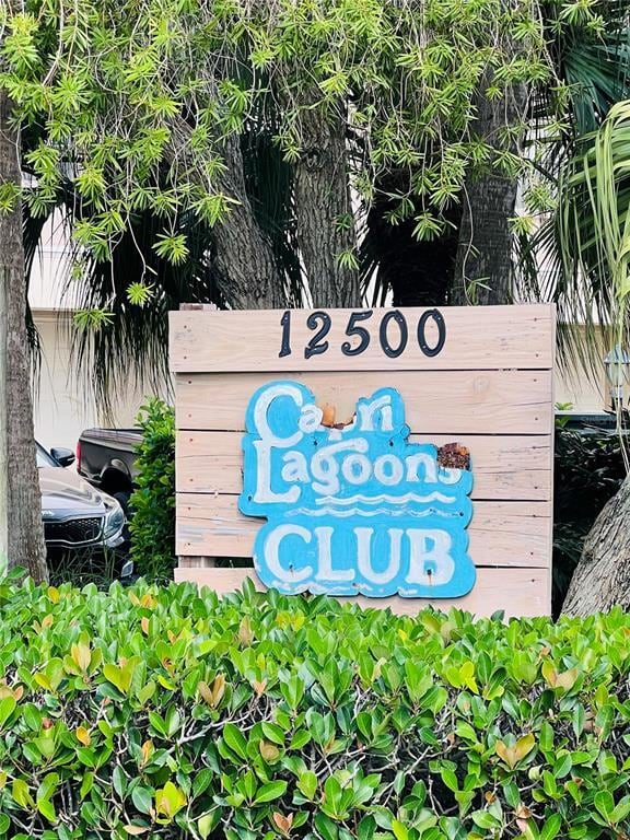 Foto del edificio - 12500 Capri Cir N