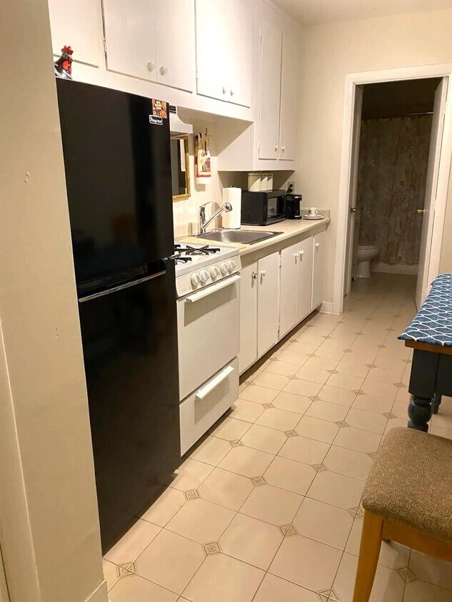 7 Wendell St, Cambridge, MA 02138 Townhome Rentals in Cambridge MA