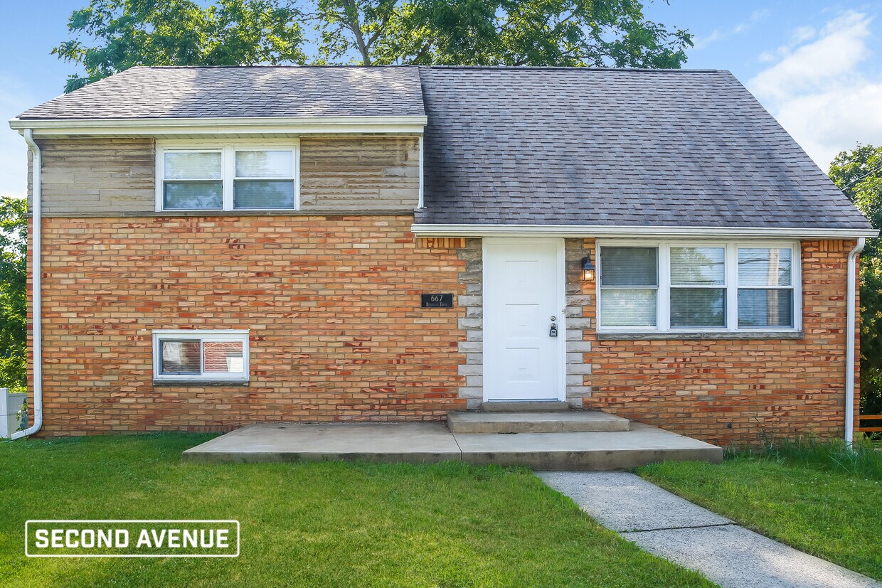 Primary Photo - 667 Regency DR