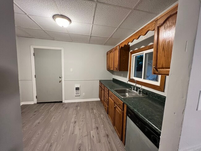 Foto del edificio - 330 N Sumner Ave