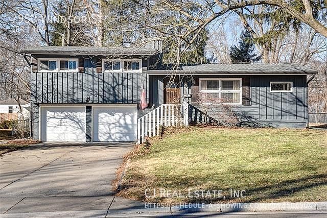 Foto principal - 7950 Windsor St