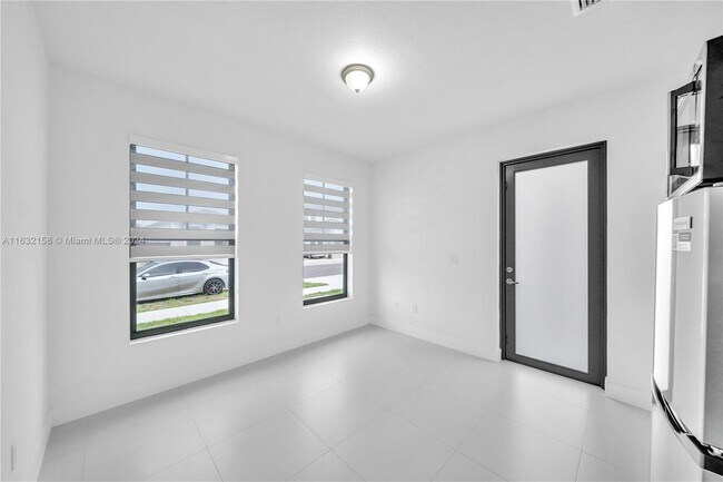 Building Photo - 14437 SW 19th St