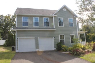 Building Photo - 15 Glen Ridge Rd