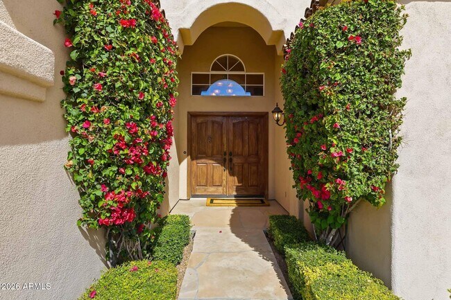 Foto del edificio - 7642 E Hartford Dr