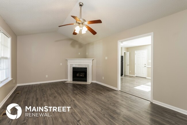 Building Photo - 415 Spaniel Ln