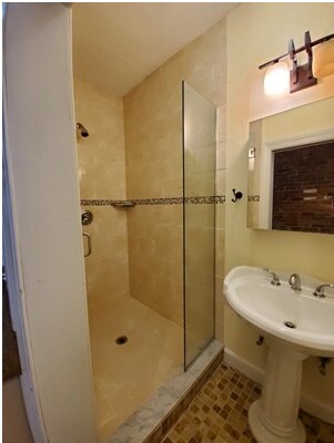 Foto del edificio - 27 Temple St