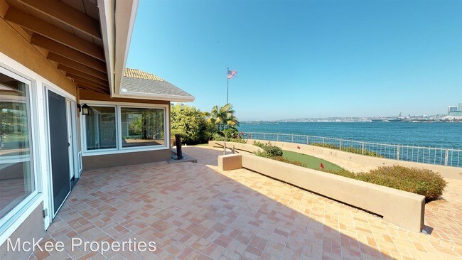 Foto del edificio - 3 br, 2 bath House - 409 First Street