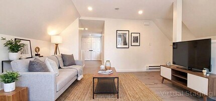 Building Photo - 39 Dunbar St