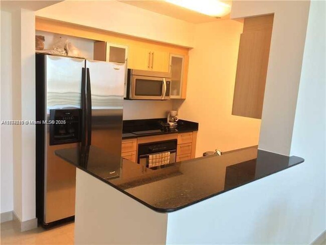 Foto del edificio - 335 S Biscayne Blvd