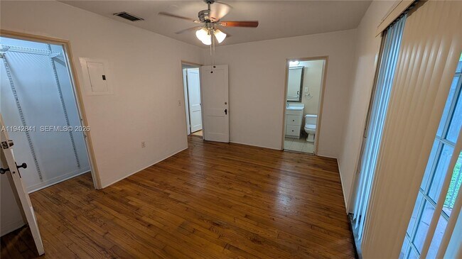 Foto del edificio - 1955 Taylor St