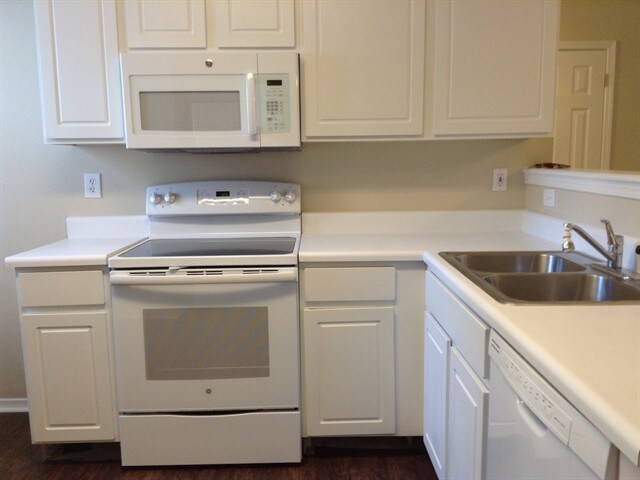 Foto del edificio - 5 Pasture Pl