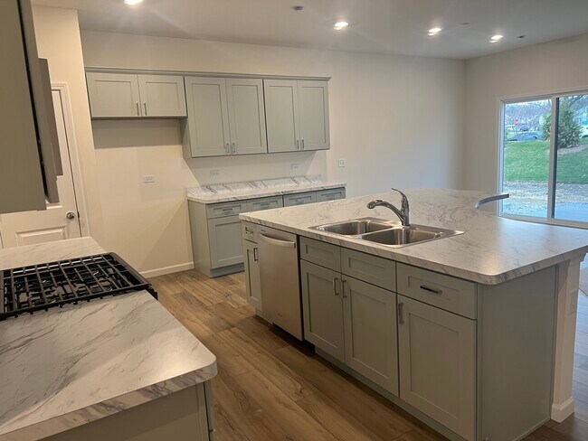 Foto del edificio - 1977 Leiter Way