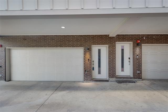 Building Photo - 5815 Bryan Pkwy