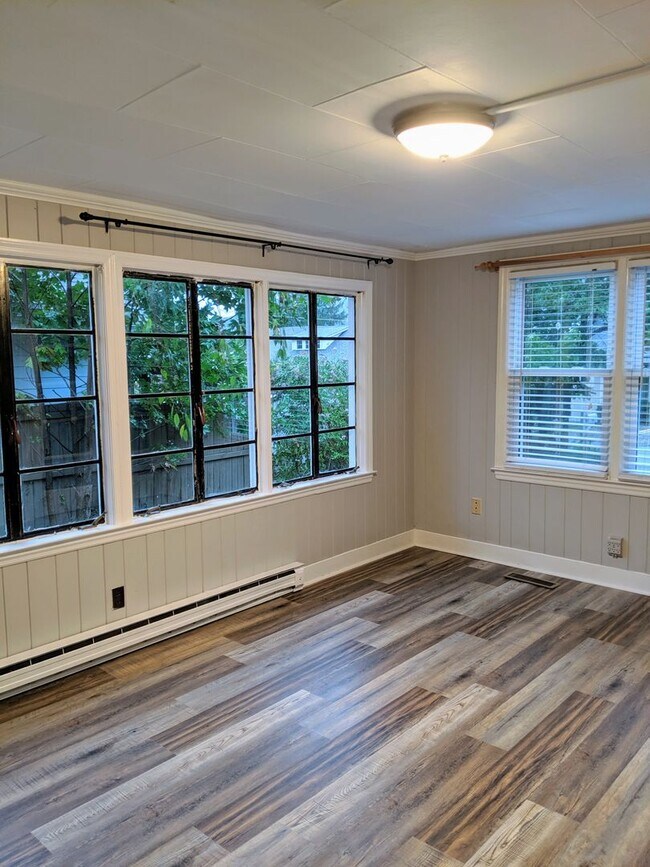 Foto del edificio - Fabulous Black Mountain Location!