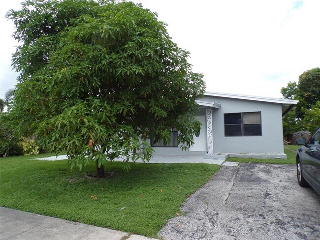 Foto del edificio - 2725 SW 9th St