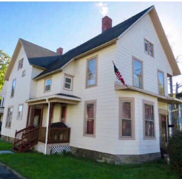 Building Photo - 38 Silver St