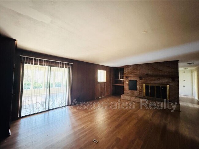 Foto del edificio - 711 N Fayetteville St