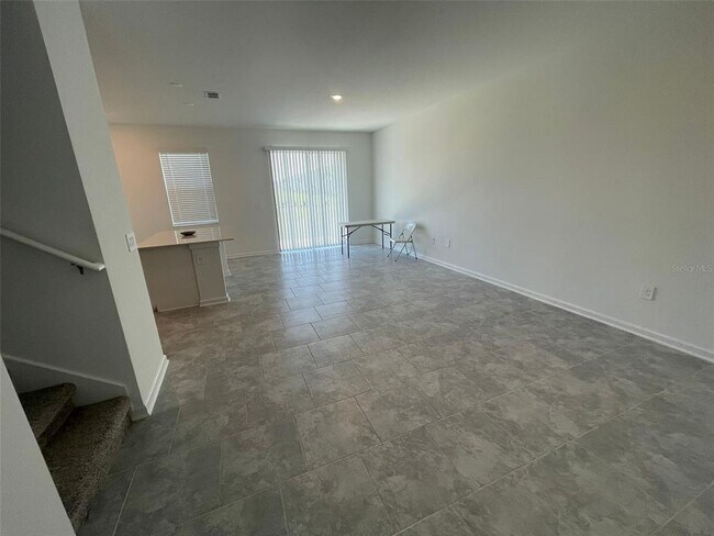 Building Photo - 3125 Laurent Lp
