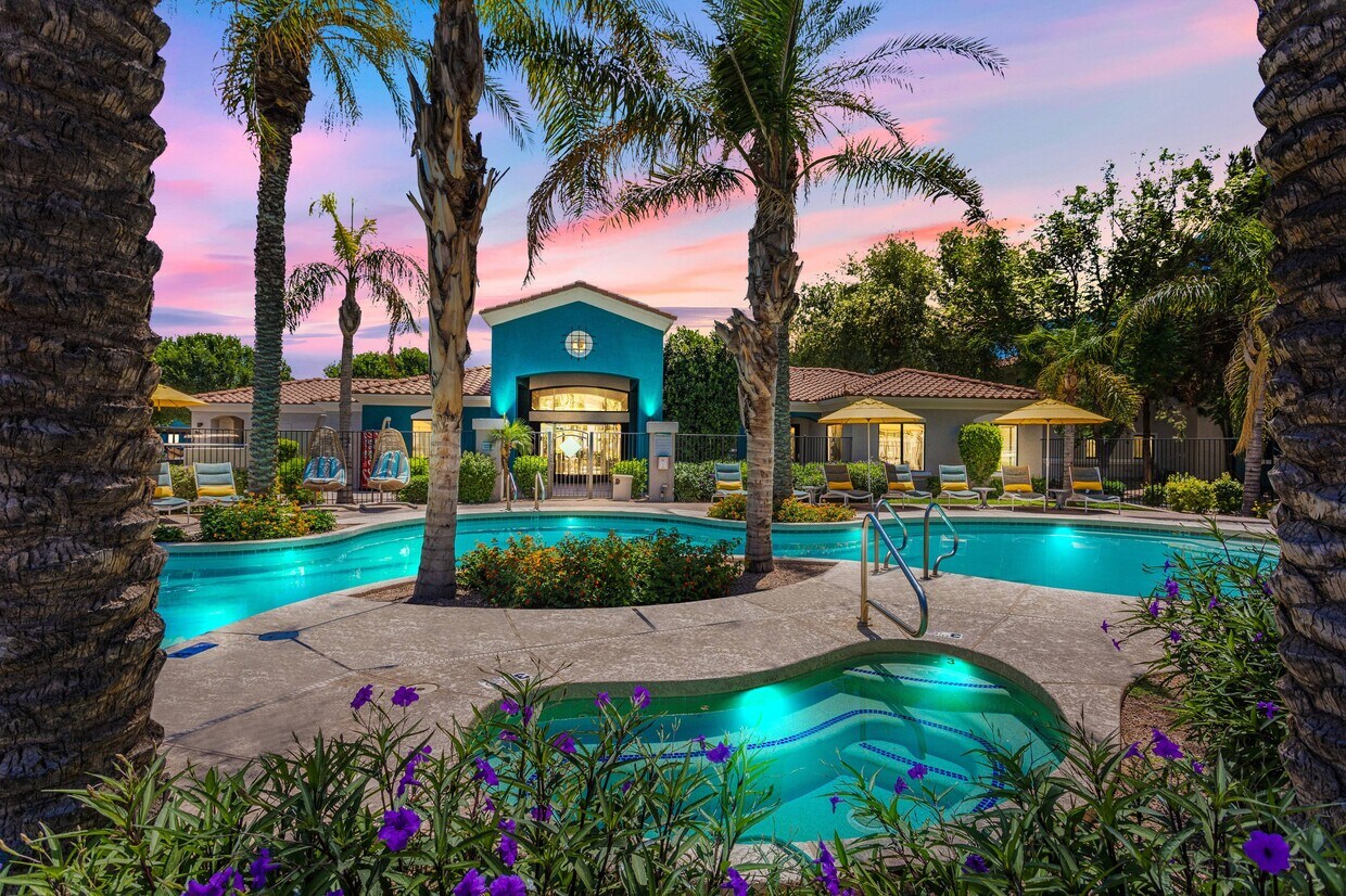 Estrella Gateway 1700 N 103rd Ave Avondale, AZ Apartments for Rent