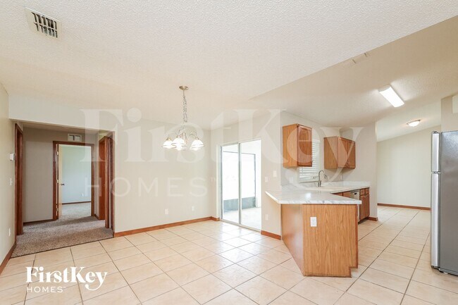 Foto del edificio - 329 Edgewood Ct