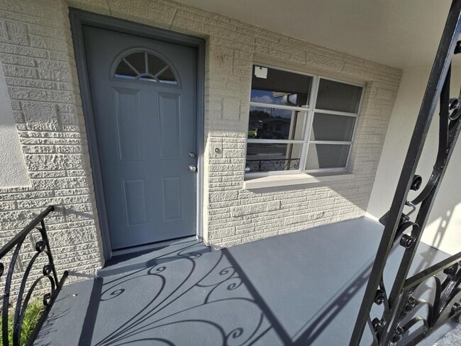 Building Photo - 3614 Harvard Dr