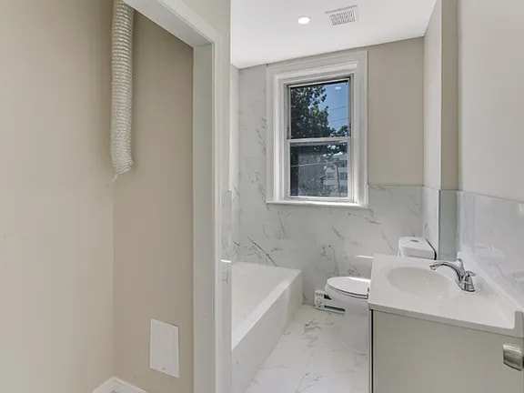 Foto del edificio - 1438 W York St