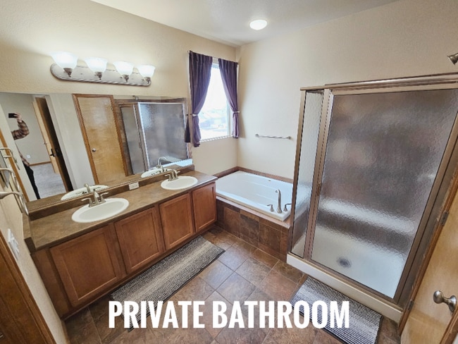 Building Photo - 2225 Bucolo Ave