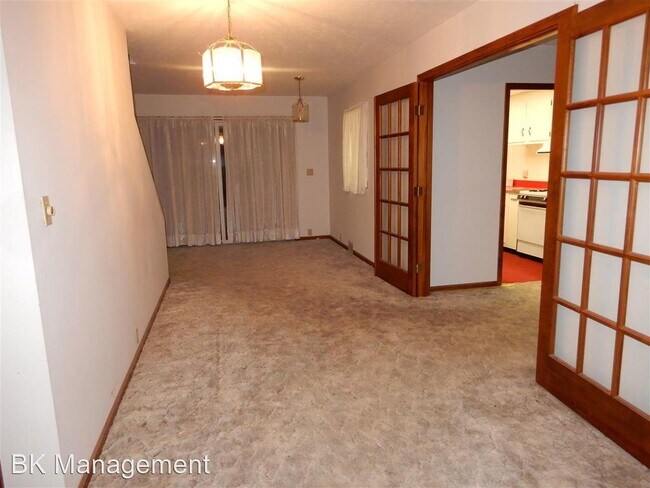 Building Photo - 3 br, 2 bath House - 604 Robinson St
