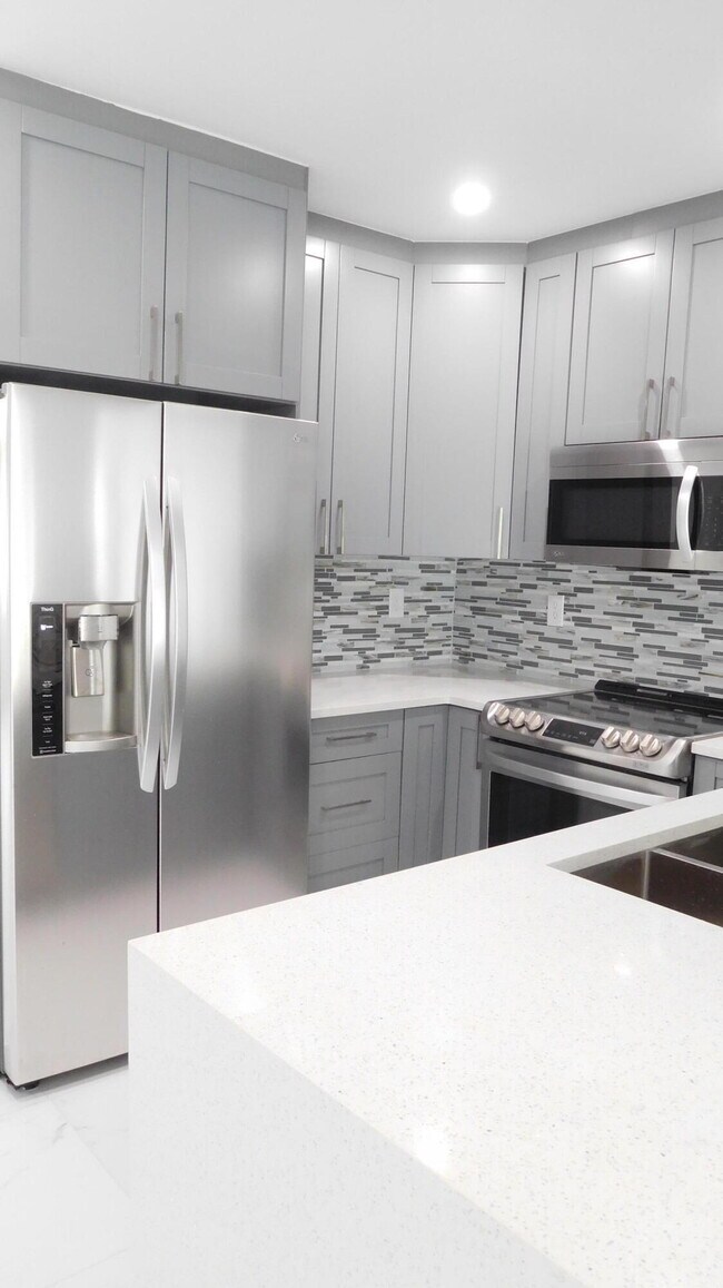 Foto del edificio - 258 NE 22nd St