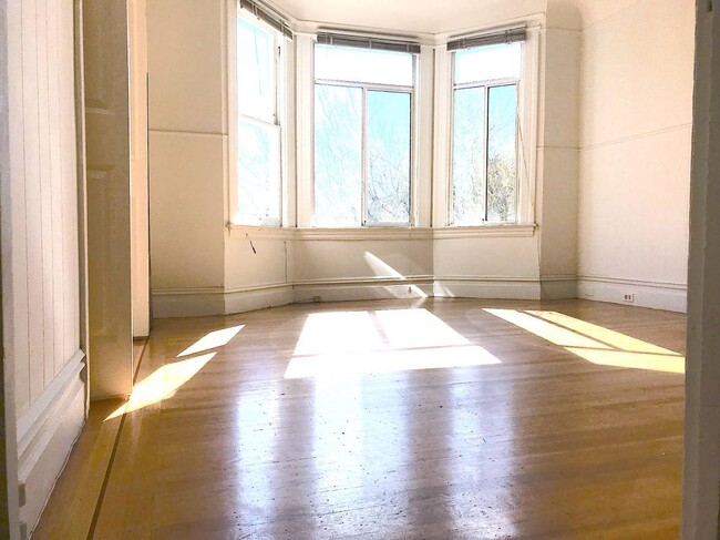 Foto del edificio - 18 Clement St