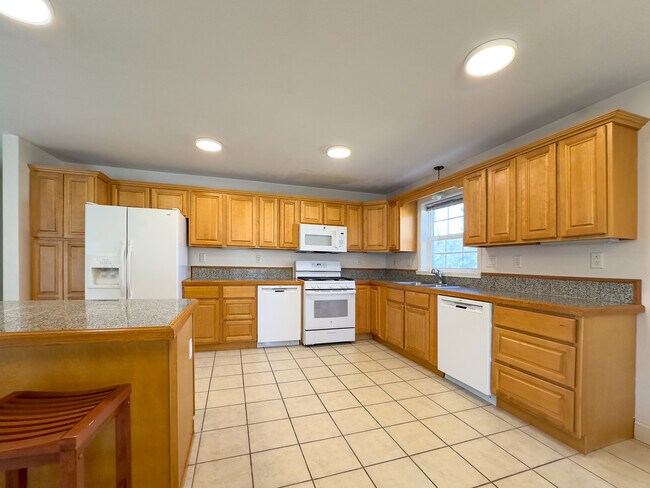 Foto del edificio - 113 Briarwood Dr